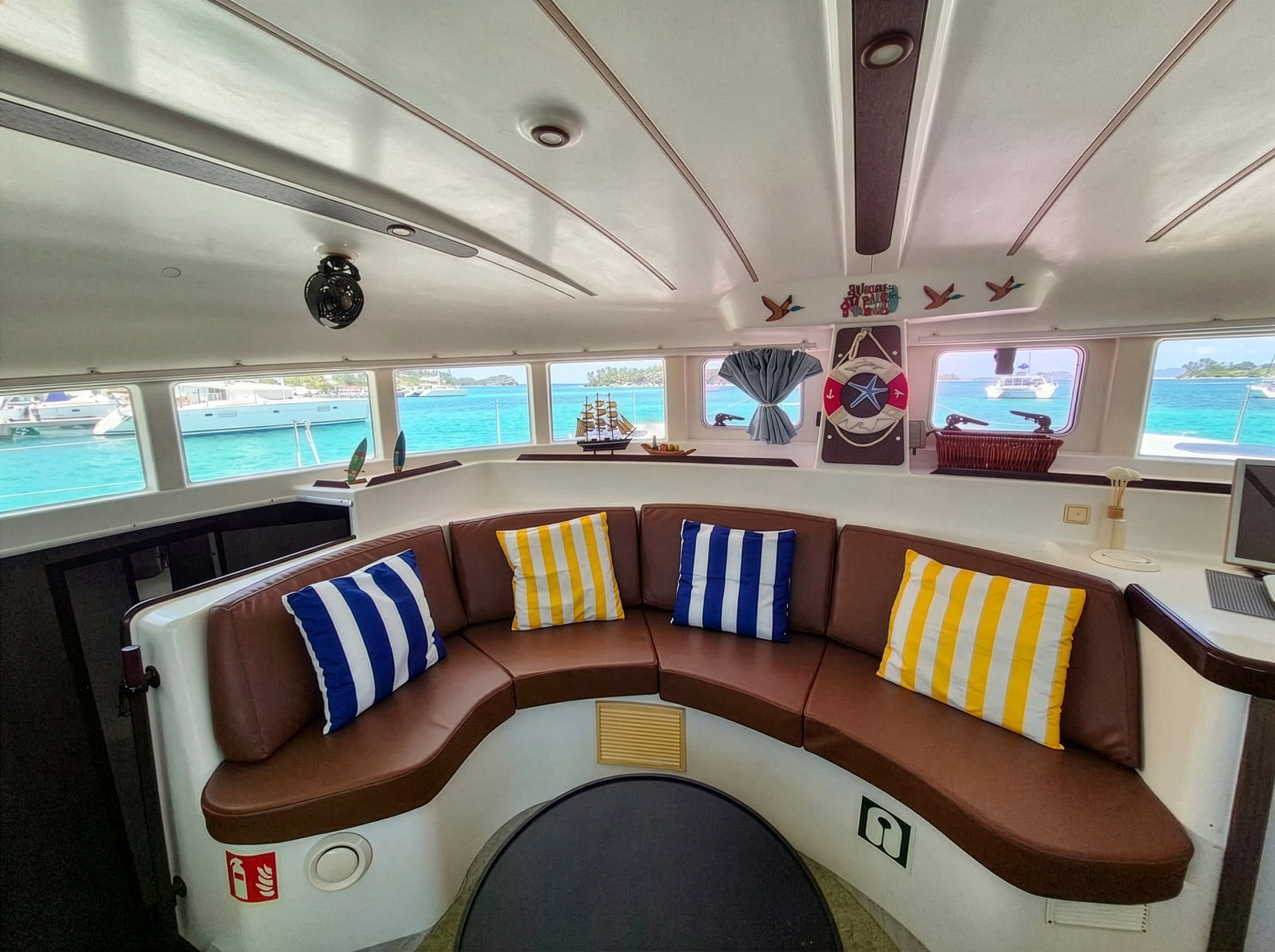 Yacht Charter — SunLight (5 hours)