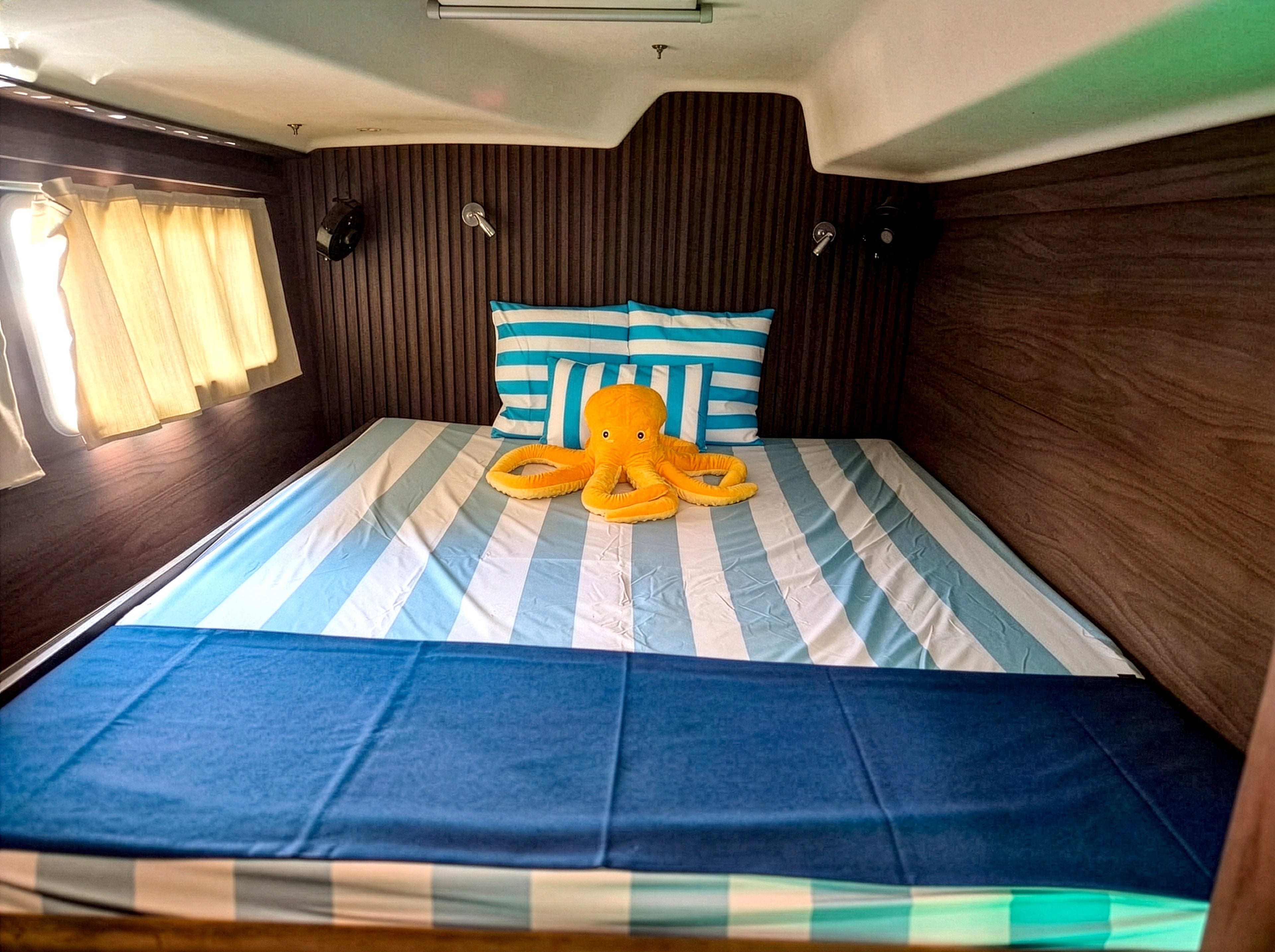 Yacht Charter — SunLight (5 hours)
